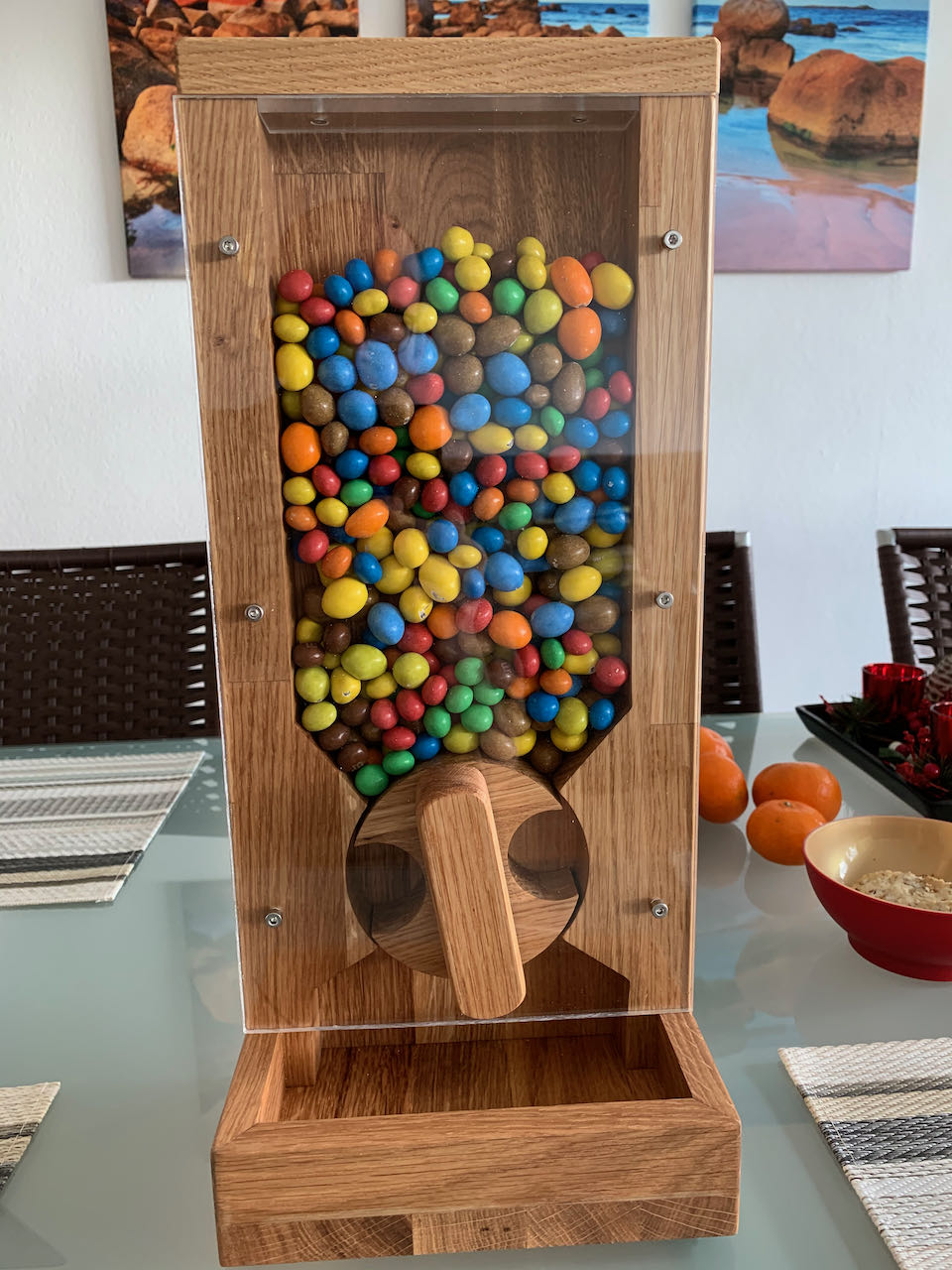 M&M Spender aus Eiche