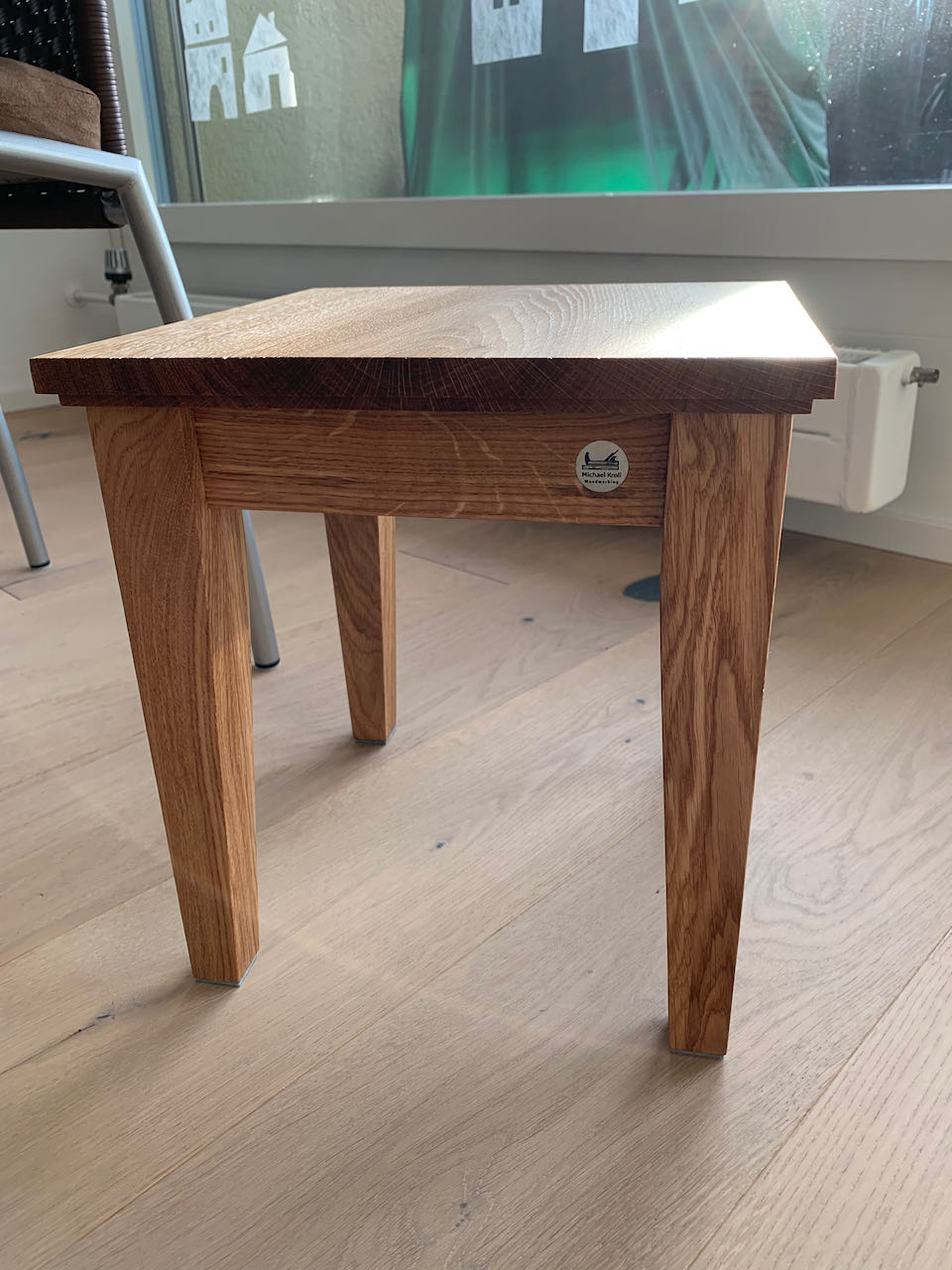 Beistelltisch aus Eichenholz