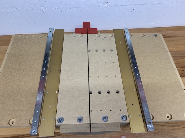  Schiebeschlitten von unten