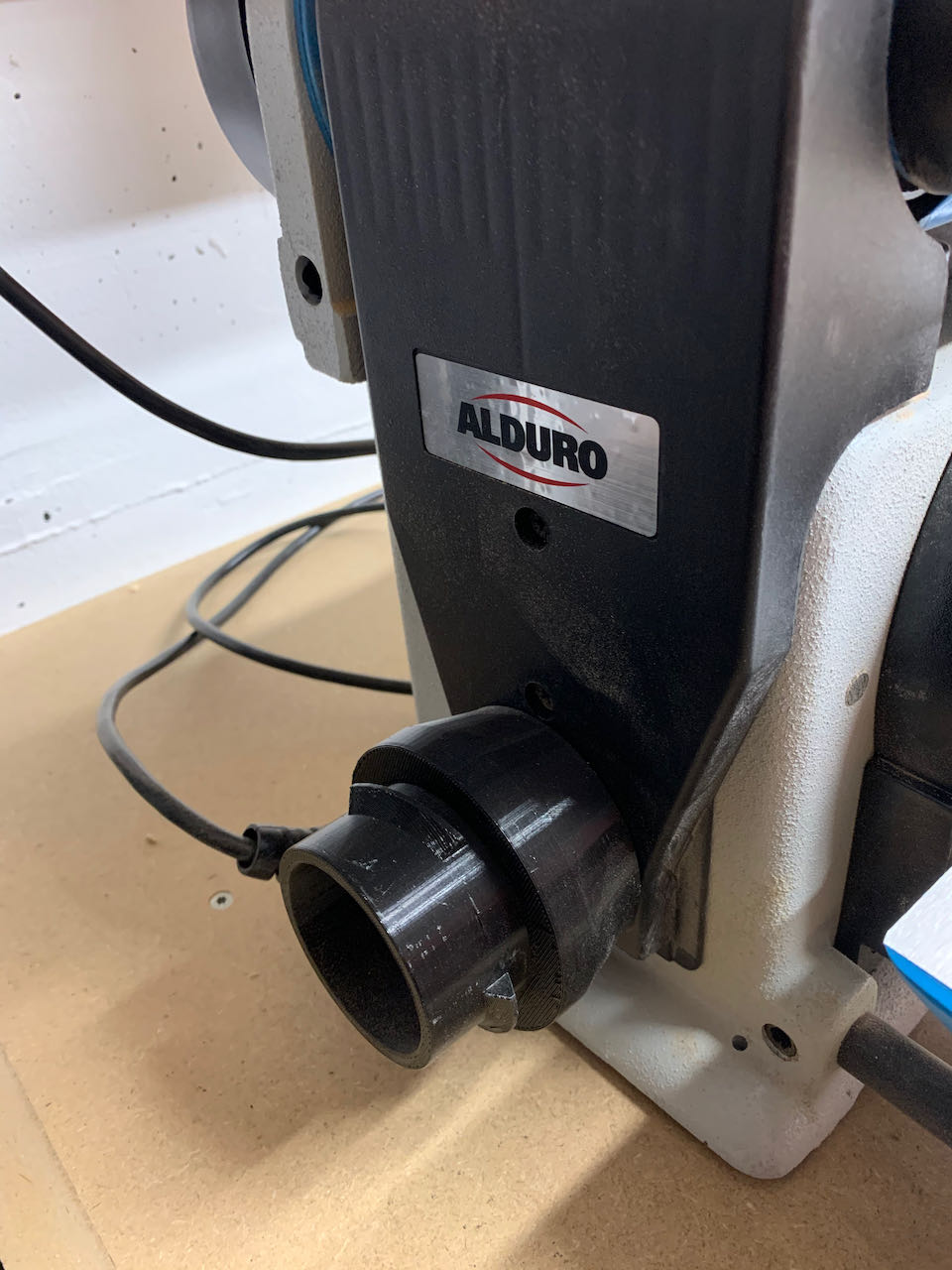 Adapter an dem TBS-151