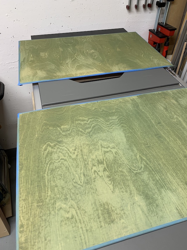 Anstrich mit Milchfarbe